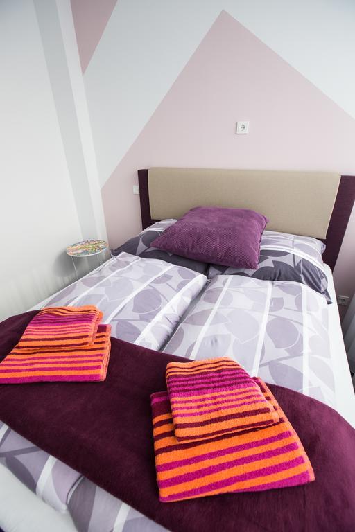 Design Sleepy Cologne Apart otel Oda fotoğraf