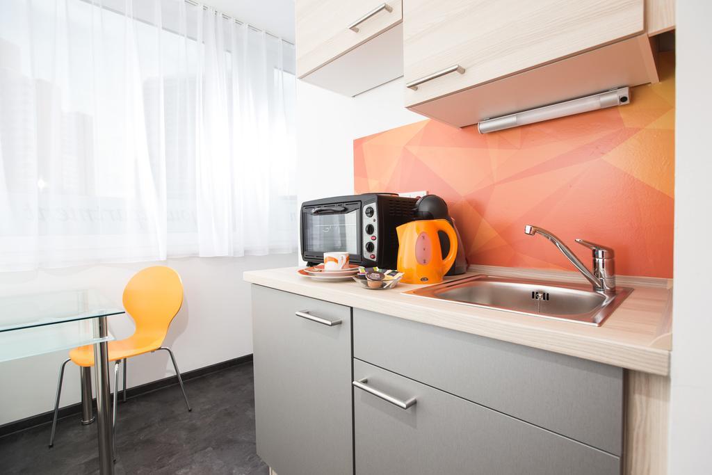 Design Sleepy Cologne Apart otel Oda fotoğraf