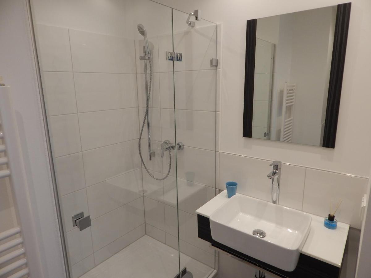 Design Sleepy Cologne Apart otel Oda fotoğraf